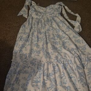 Womens White and Light Blue Floral Sundress - Brand Unspecified